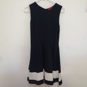 RED Saks Fifth Avenue Black A-line Sleeveless Dress, Size M
